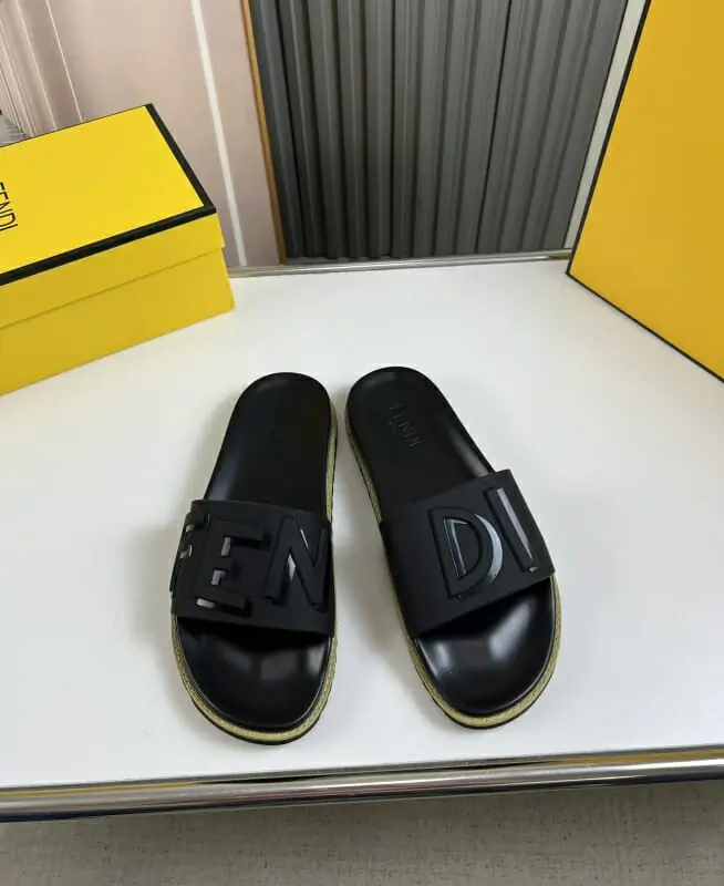 fendi chaussons pour homme s_1221362